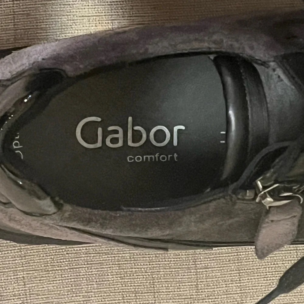 Gabor Hollywell- UK- Black and Dark Gray Sneakers, size 7.5